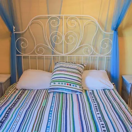 Aurora B&B *